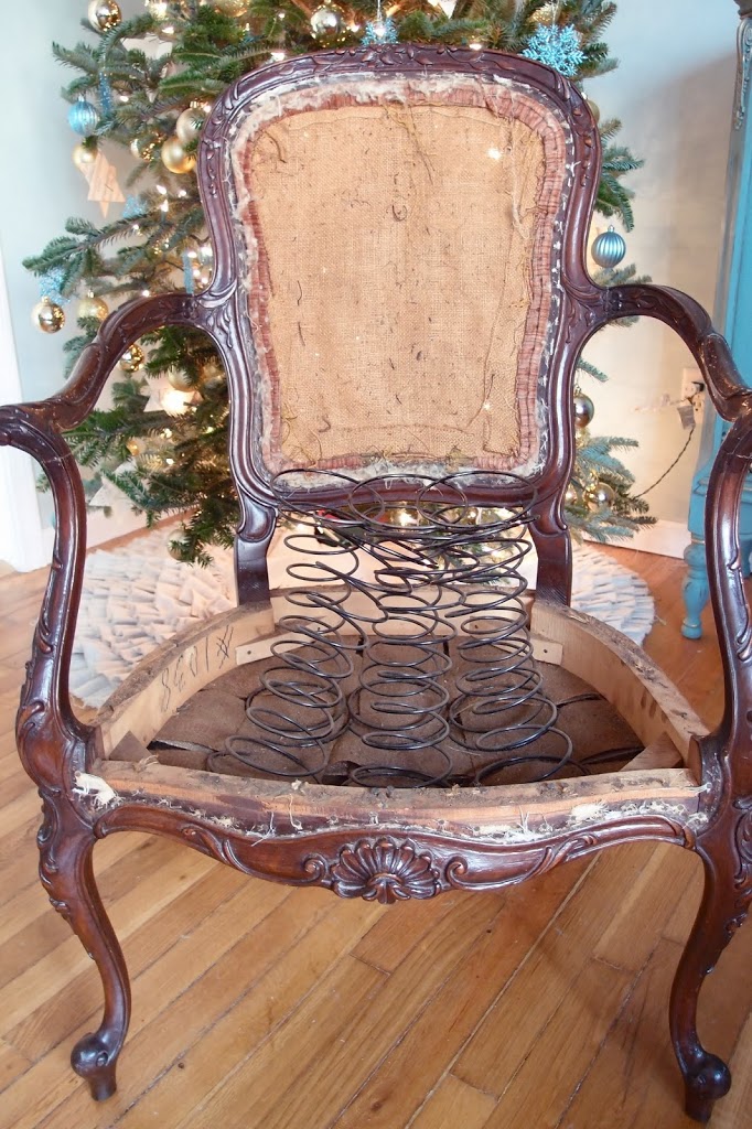 Exposed loose springs on french chair