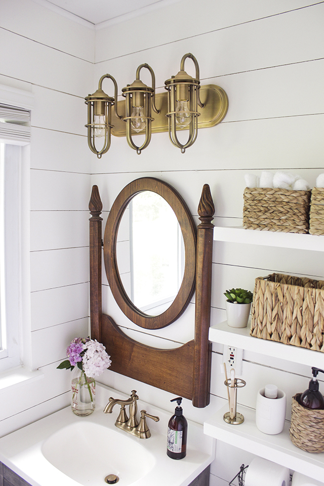 10 Beautiful Bathrooms With Shiplap Walls The Inspired Hive