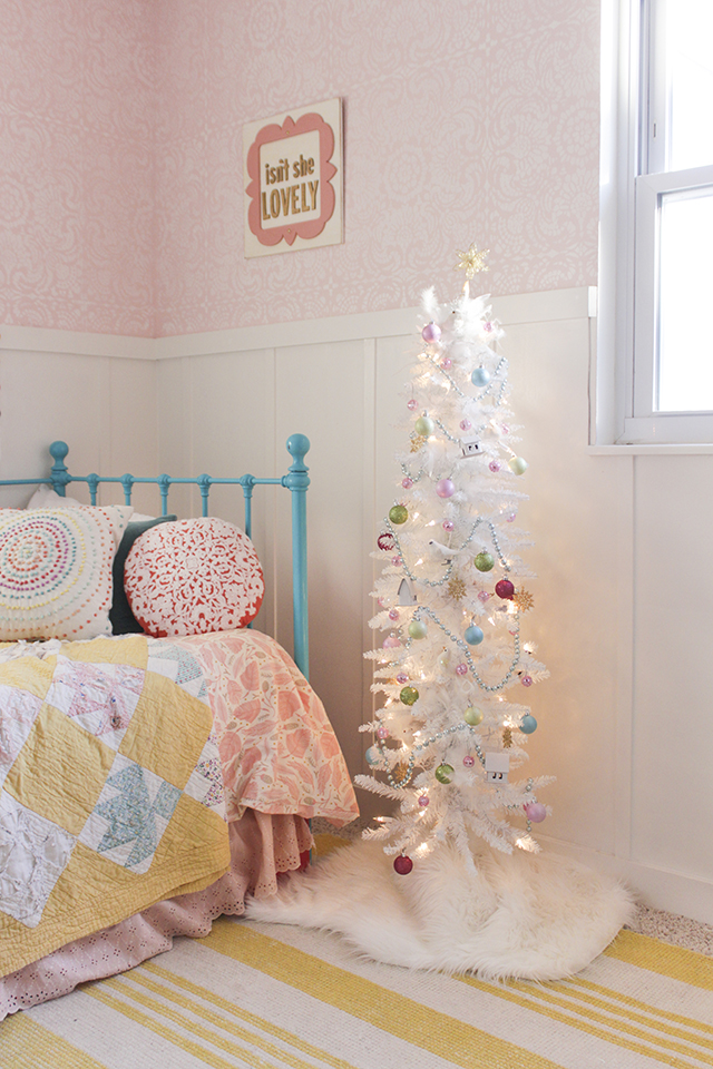 Christmas Ideas for a Little Girls Room
